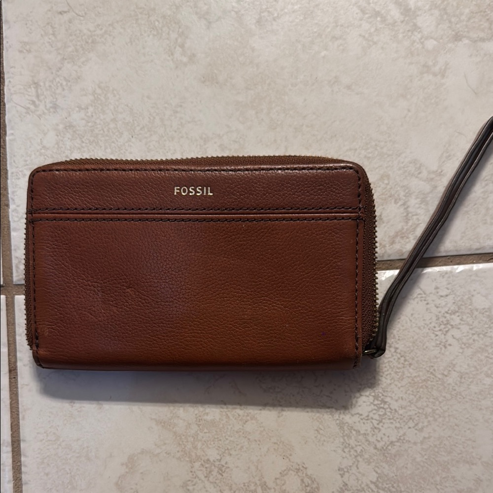 Fossil Brown Leather Wallet Timeless Design